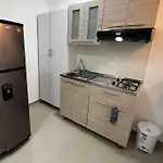 Aparta Estudio Amoblado Clasico